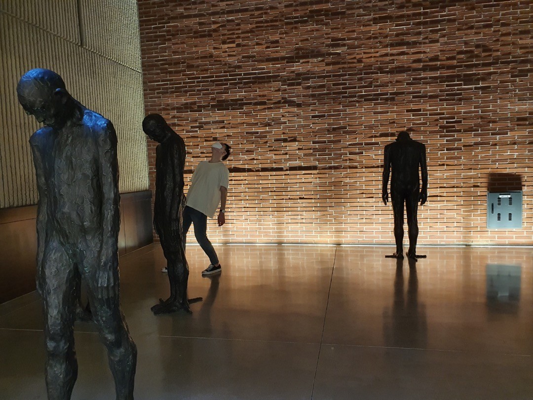 Instagram post by hongsoohyuk