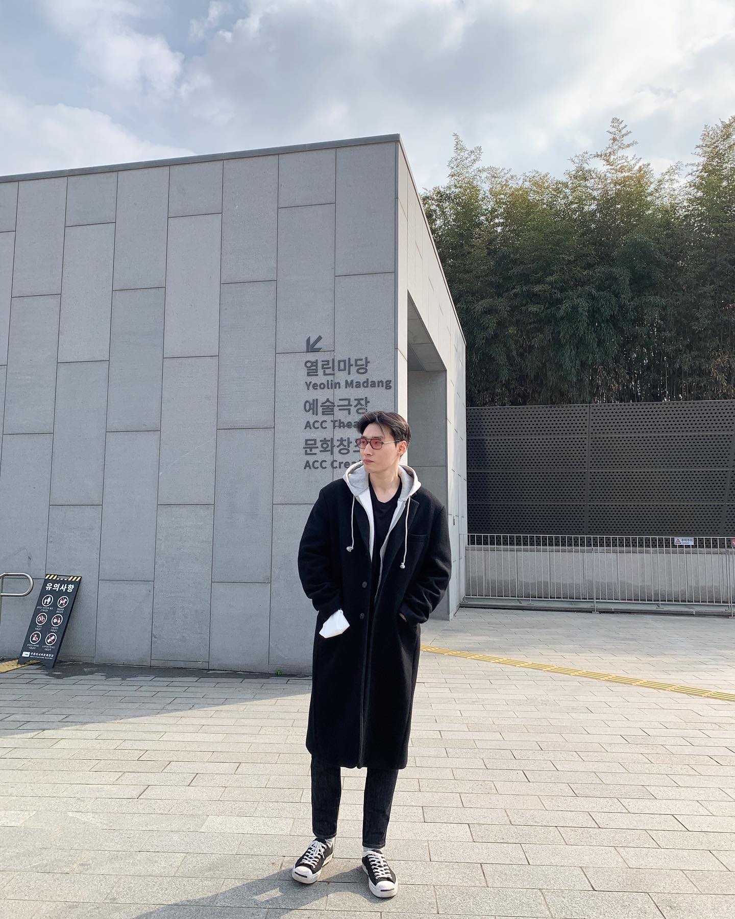 Instagram post by hongsoohyuk