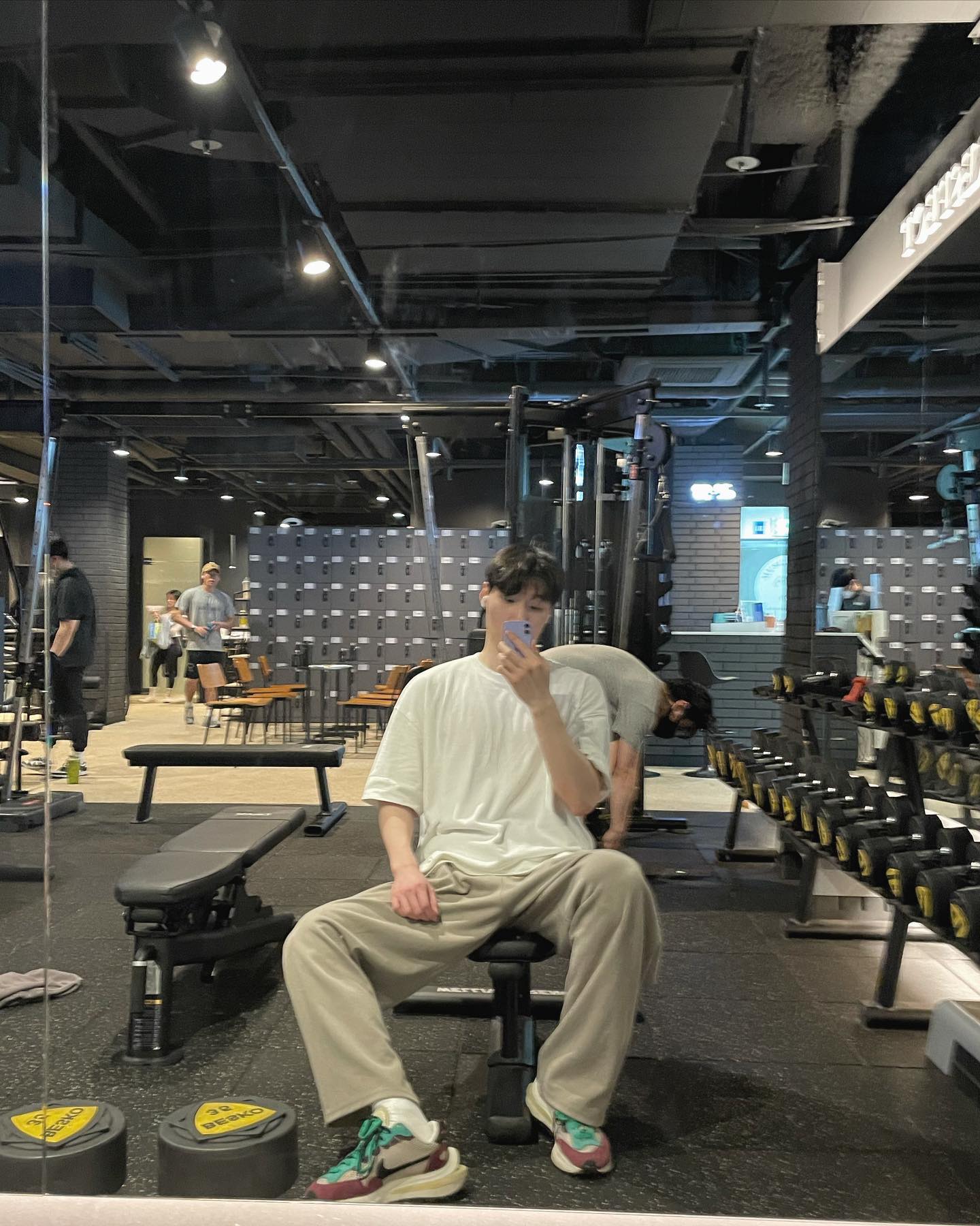 멋의 비결이요? 잘먹고 잘자는거?
운동이요? 일주일에 8일밖에 안해요
누구든지 할 수 있어요
닥터페퍼